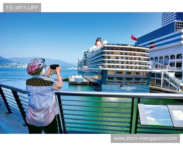 包头横竖街借拳击赛事激活夜经济，沉浸式游园会吸引市民打卡