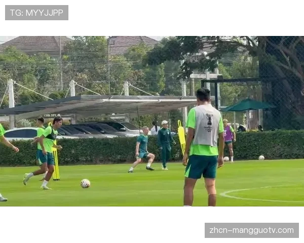 官方：前法国国脚加盟斯特拉斯堡教练组，负责进攻训练